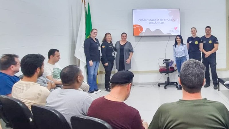 Primeira oficina foi realizada com a participação de dez apenados da PMEI